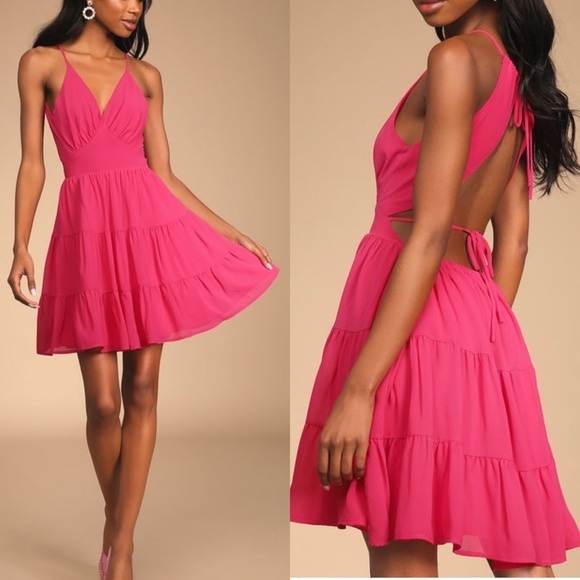 New Lulus Magenta Tie-Back Tiered Spaghetti Straps Midi Dress Size Medium - Picture 1 of 11